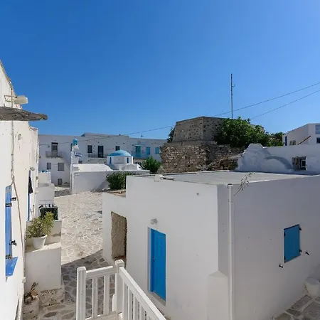 Kastro House Holiday home *