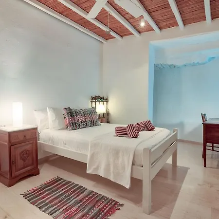 Kastro House Holiday home *